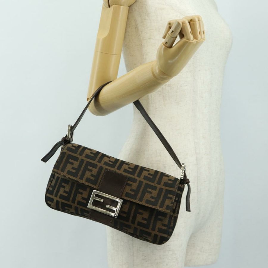 【日本直送】FENDI Zucca帆布Mamma Baguette單肩包 黑色棕色 正品 185961SAM-26
