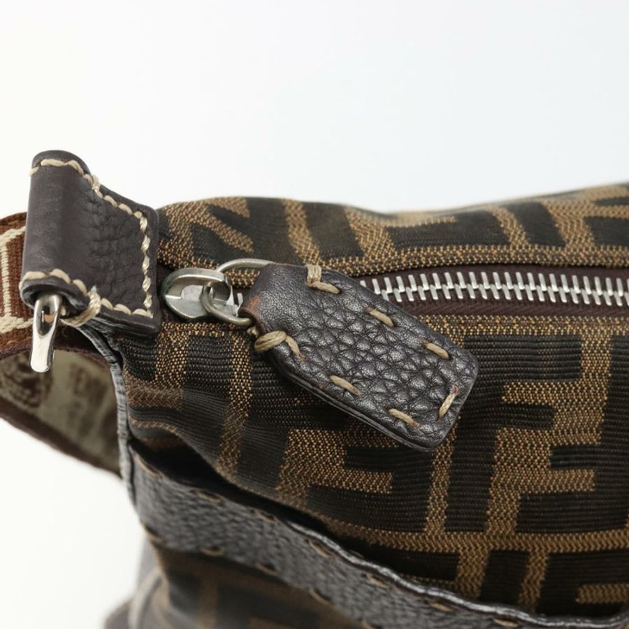 【日本直送】FENDI Zucca帆布單肩包 黑色棕色 正品 185617A-17