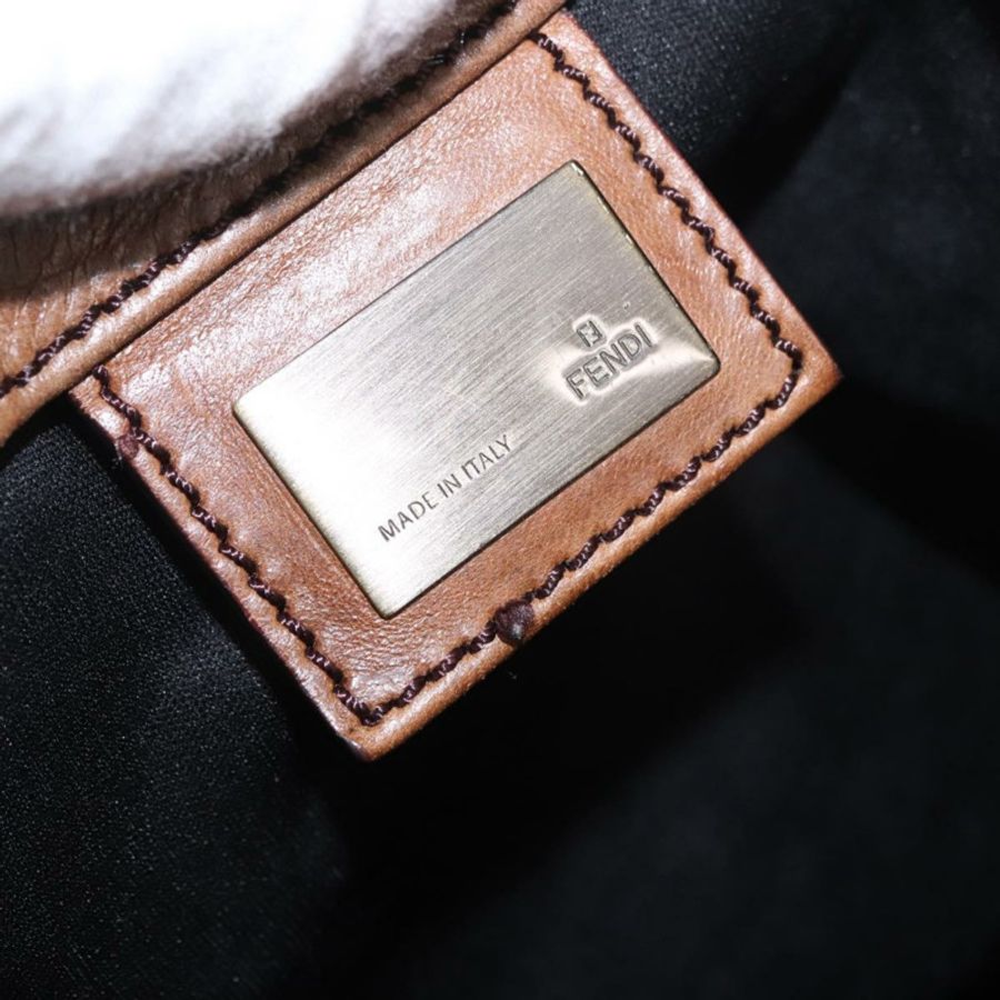 【日本直送】FENDI Zucca帆布單肩包 黑色棕色 正品 am11922V-9