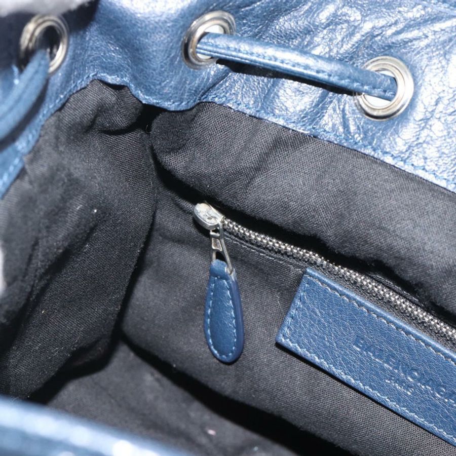 【日本直送】BALENCIAGA 巨型迷你絨球手提包 皮革 兩用 海軍藍/銀色 正品 186261SM-22