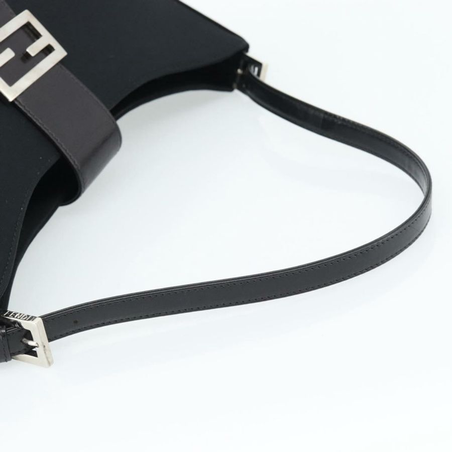 【日本直送】FENDI Mamma Baguette 單肩包 棉質針織布 黑色 銀色 正品 187506V-6