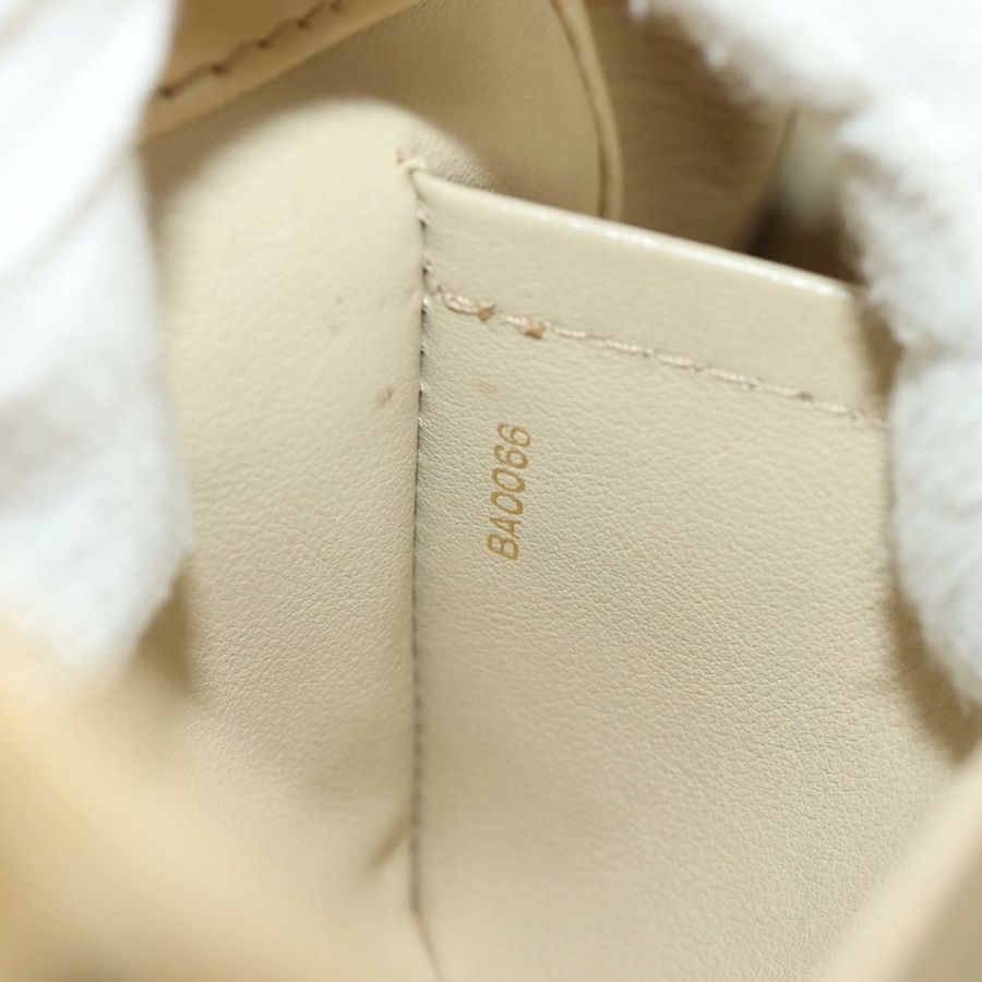 【日本直送】路易威登 Monogram Charm Pochette Lover 手袋 象牙色 M95194 LV 正品 190047SAV-10