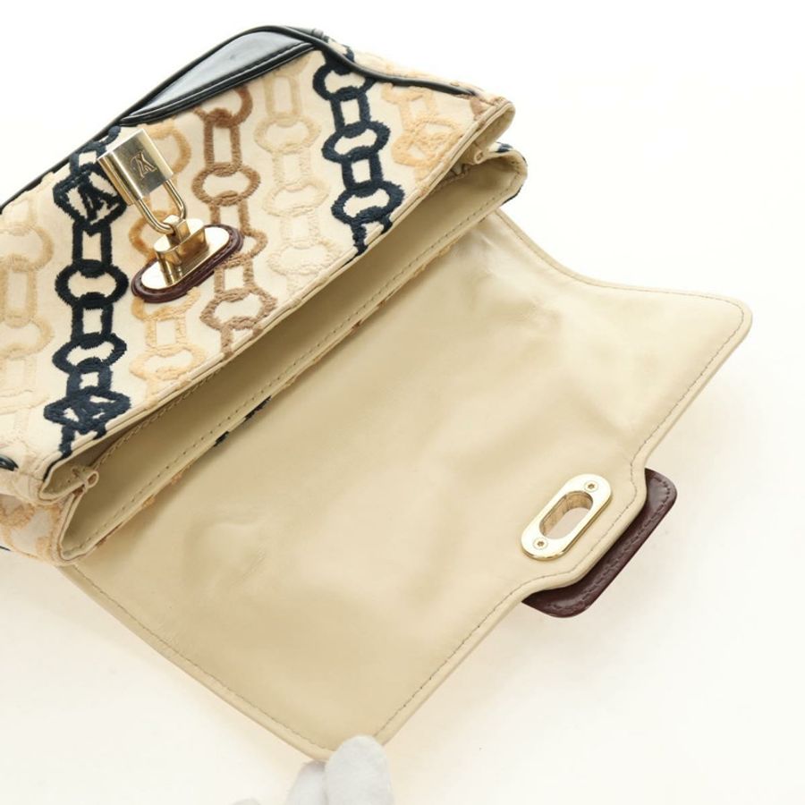 【日本直送】路易威登 Monogram Charm Pochette Lover 手袋 象牙色 M95194 LV 正品 190047SAV-19