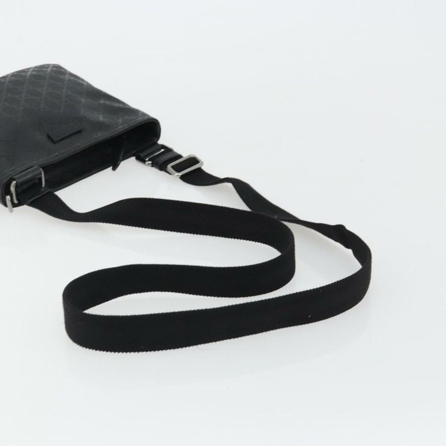 【日本直送】GUCCI GG Implementation 單肩包 PVC 黑色銀色 201538 Auth 186648V-6