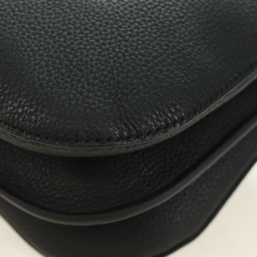 【日本直送】BOTTEGA VENETA 鏈條單肩包 皮革 2way 黑色 金色 Auth 190448V-17