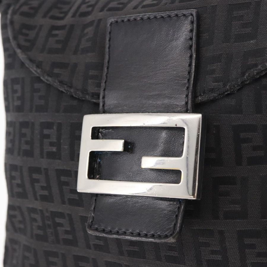 【日本直送】FENDI Zucchino帆布Mamma Baguette單肩包 黑色 銀色 正品 186623A-17