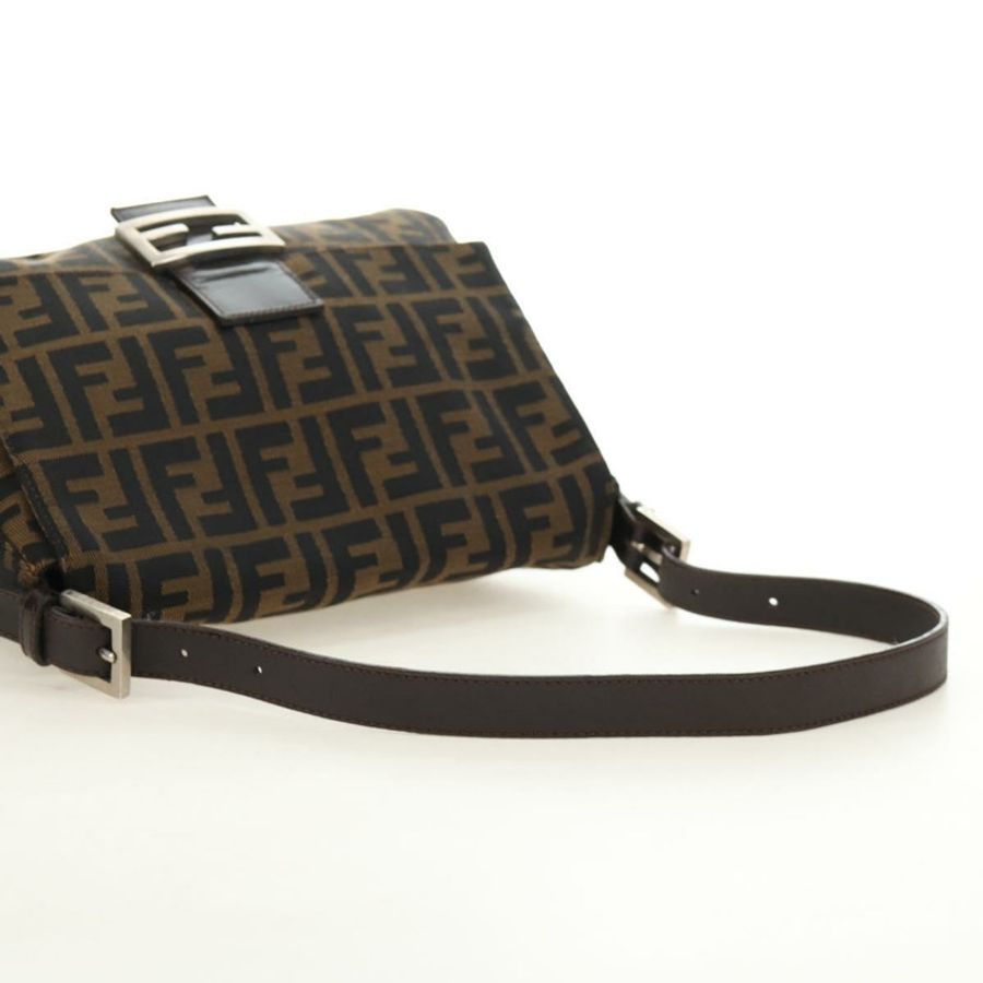 【日本直送】FENDI Zucca帆布Mamma Baguette單肩包 黑色棕色 正品 191291SAV-6