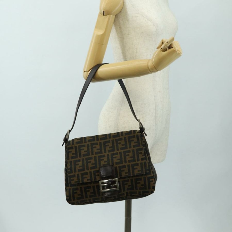 【日本直送】FENDI Zucca帆布Mamma Baguette單肩包 黑色棕色 正品 191291SAV-25