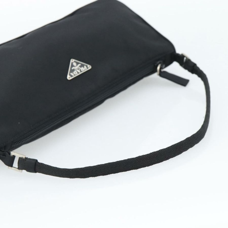 【日本直送】PRADA 尼龍黑色銀色配件包 Auth 191315V-6