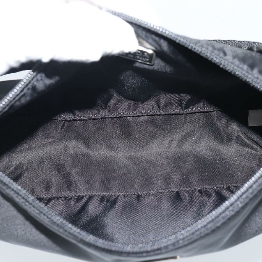 【日本直送】PRADA 尼龍黑色銀色配件包 Auth 191315V-9
