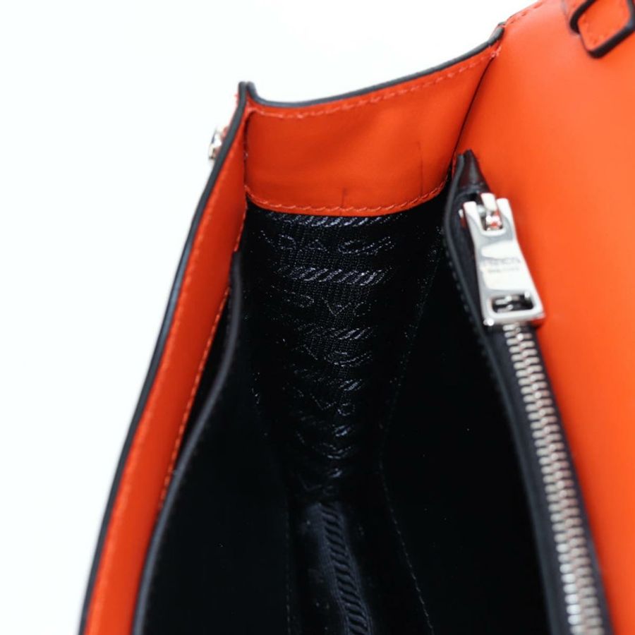 【日本直送】PRADA 橙色銀色皮革肩背包,貨號 190652M-23