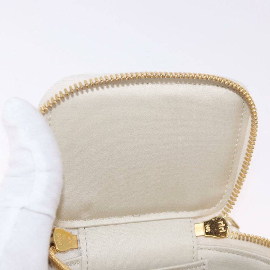 【日本直送】Miu Miu Matelasse Micro Bag Vanity Shoulder Bag Leather White Gold Auth 191450SM-8