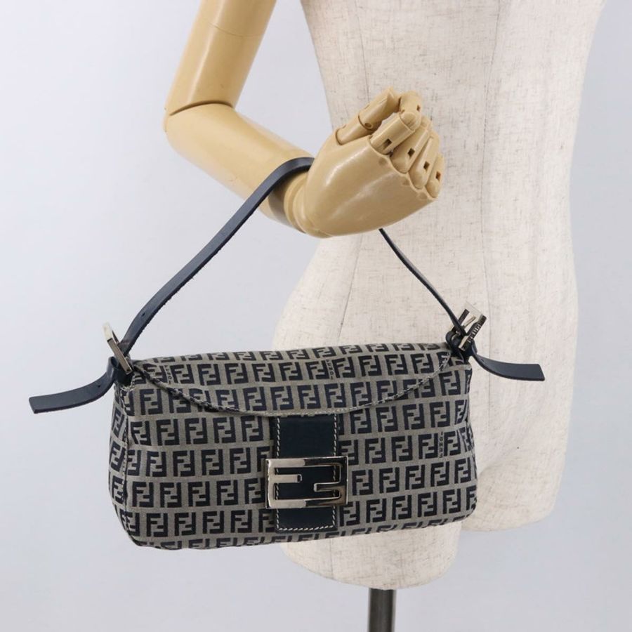 【日本直送】FENDI Zucchino帆布Mamma Baguette單肩包 海軍藍 銀色 正品 191734V-25