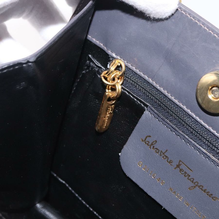 【日本直送】Salvatore Ferragamo 金屬手提包 皮革 灰色 金色色調 正品 191753A-18