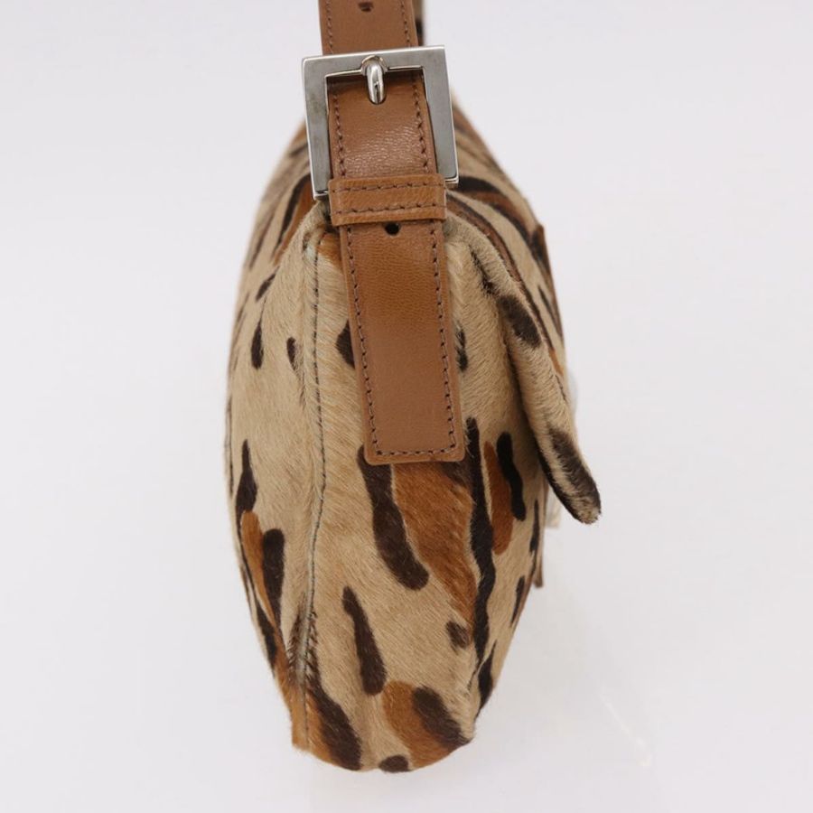 【日本直送】FENDI 豹紋 Mamma Baguette 手袋,Harako 皮革,米色/銀色,正品 am12111SM-3