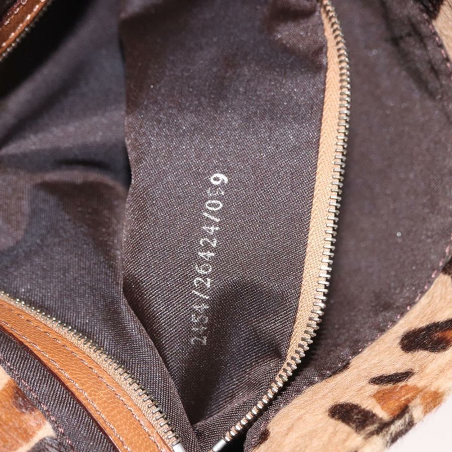 【日本直送】FENDI 豹紋 Mamma Baguette 手袋,Harako 皮革,米色/銀色,正品 am12111SM-10