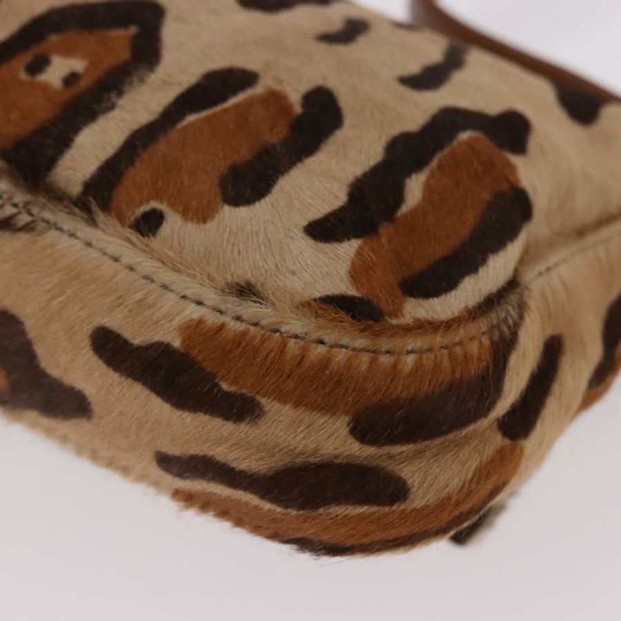 【日本直送】FENDI 豹紋 Mamma Baguette 手袋,Harako 皮革,米色/銀色,正品 am12111SM-15