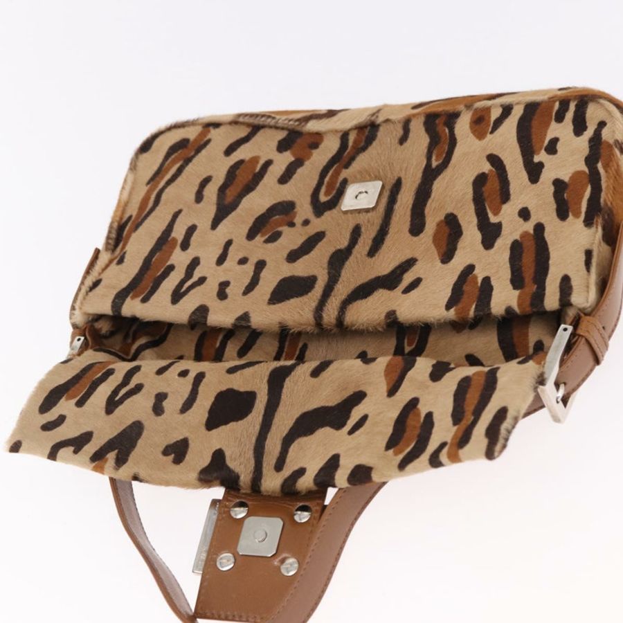 【日本直送】FENDI 豹紋 Mamma Baguette 手袋,Harako 皮革,米色/銀色,正品 am12111SM-18