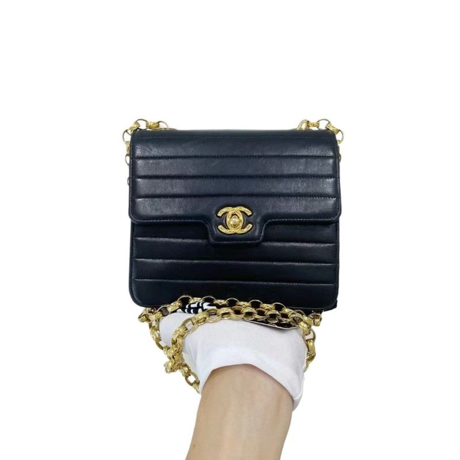Chanel 香奈兒黑金條紋雙C扣方胖子雕花鏈條包-1