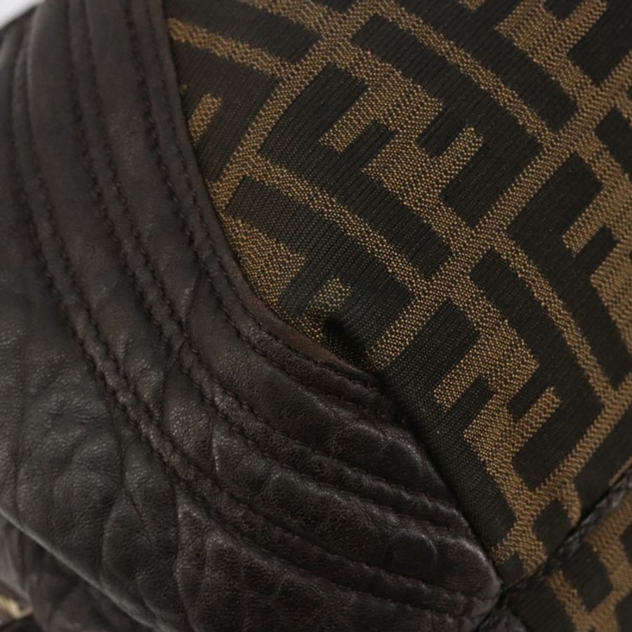 【日本直送】FENDI Zucca帆布間諜包肩包棕色黑色正品 185160V-7