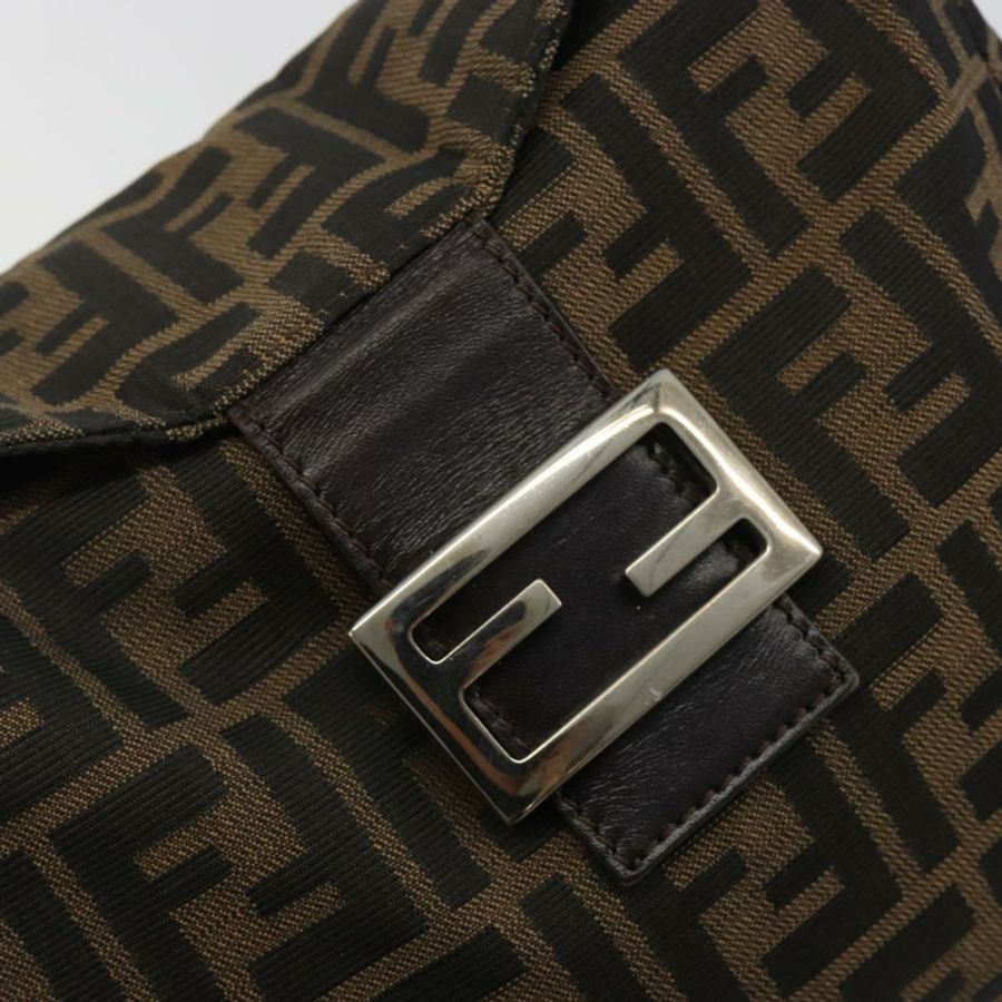 【日本直送】FENDI Zucca帆布Mamma Baguette單肩包 棕色/黑色 正品 192302V-18