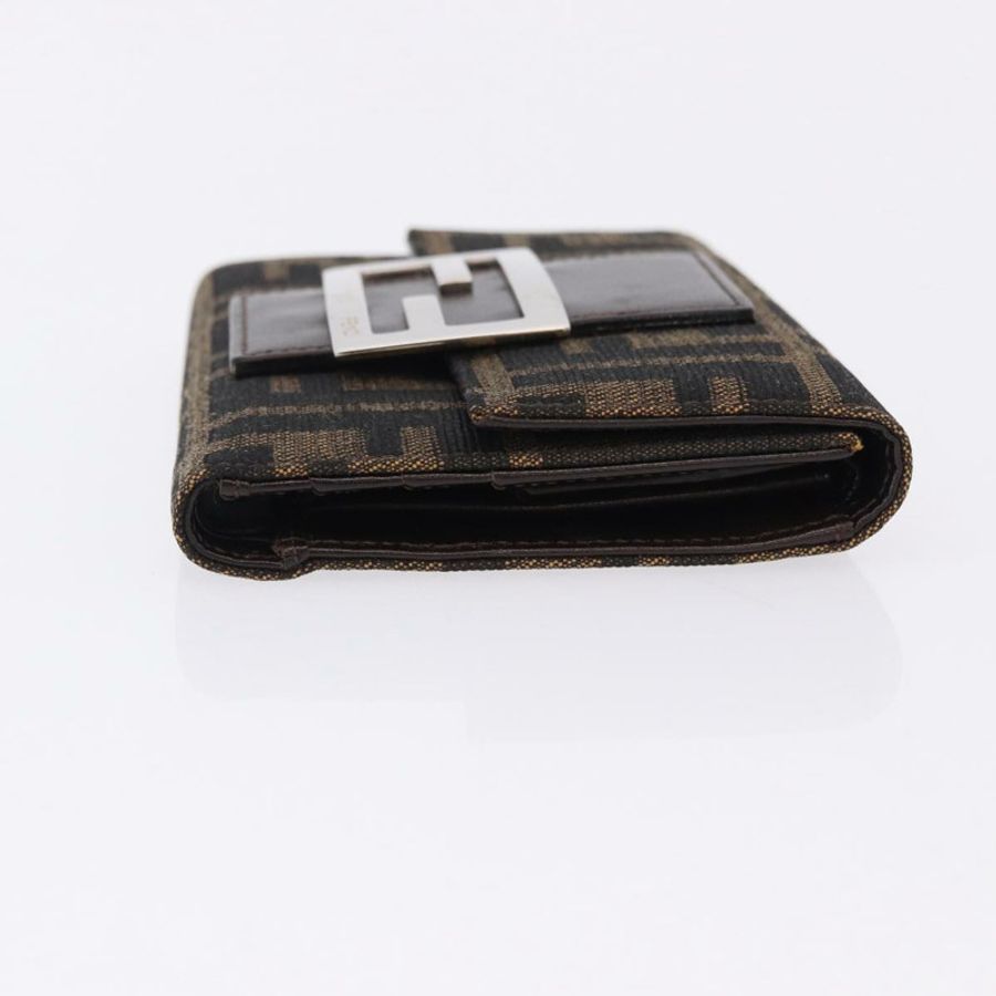 【日本直送】FENDI Zucca 帆布 Mamma Baguette 皮夾黑棕色正品 193019V-2