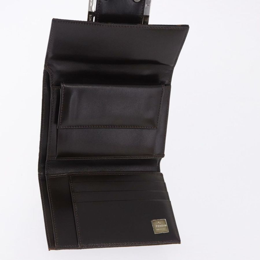 【日本直送】FENDI Zucca 帆布 Mamma Baguette 皮夾黑棕色正品 193019V-7