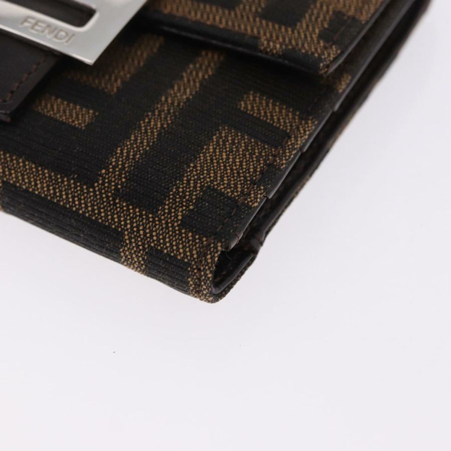【日本直送】FENDI Zucca 帆布 Mamma Baguette 皮夾黑棕色正品 193019V-13