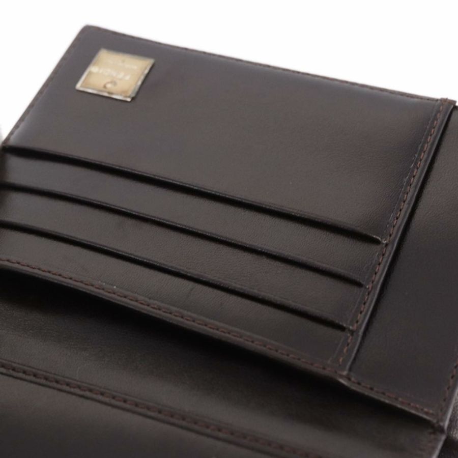 【日本直送】FENDI Zucca 帆布 Mamma Baguette 皮夾黑棕色正品 193019V-18