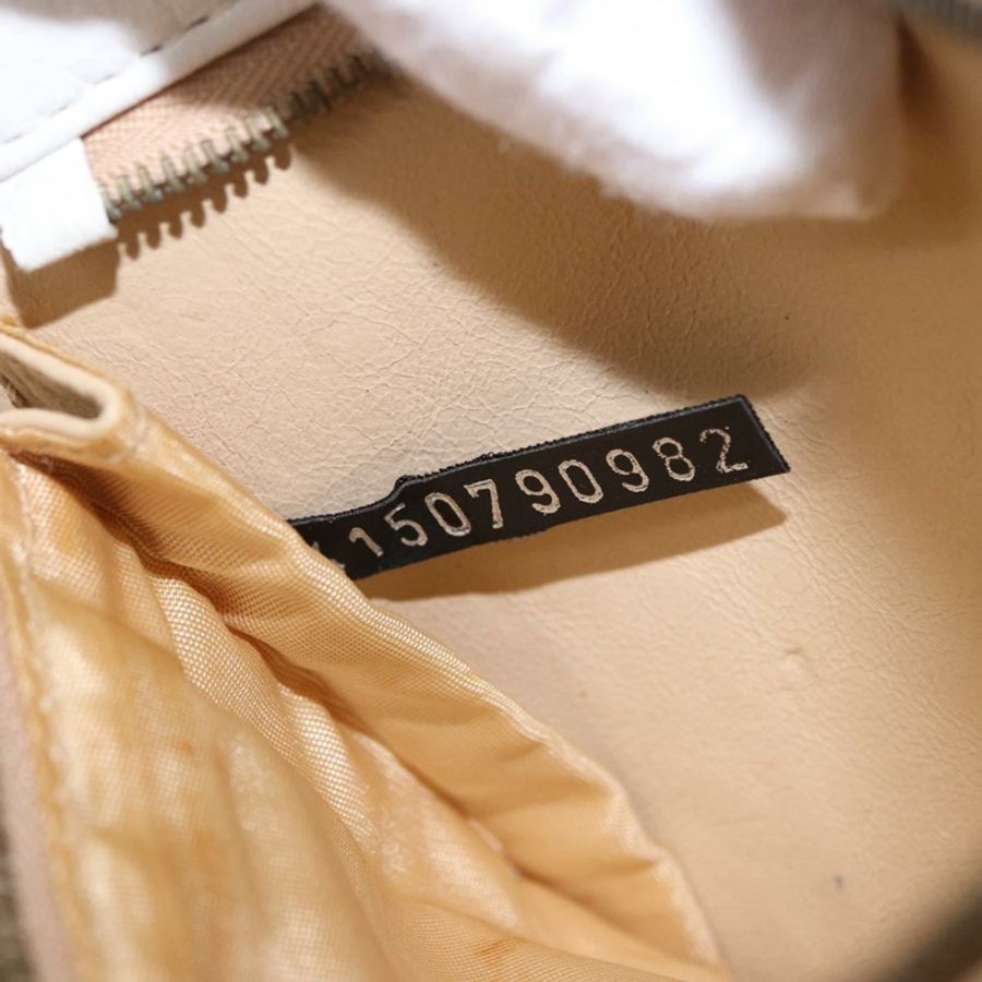 【日本直送】FENDI 白色金色皮革肩背包,正品編號 192766V-10