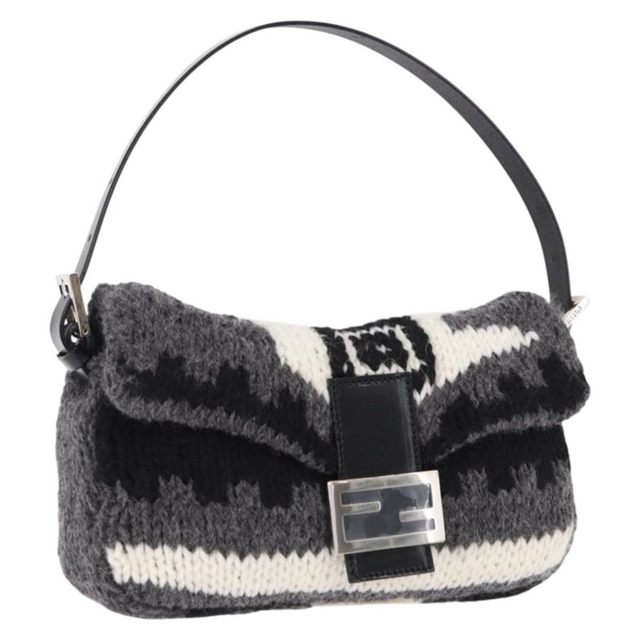 【日本直送】FENDI Mamma Baguette 單肩包 羊毛 灰色 銀色 正品 am12200SAM-0