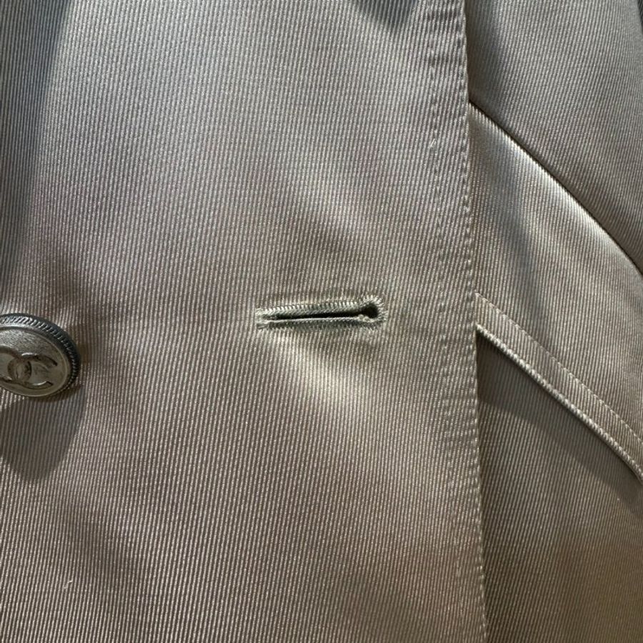 【美收精品】CHANEL 米色絲綢雙排扣風衣 C-703【隔月月中將轉賣至日本 上架期限30天】-6