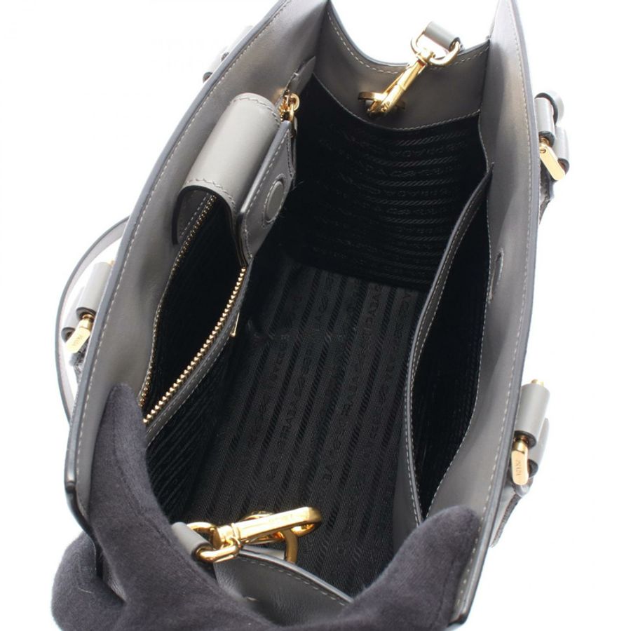 PRADA 灰色二手女士皮革單肩斜挎手提包,帶品牌標誌-2