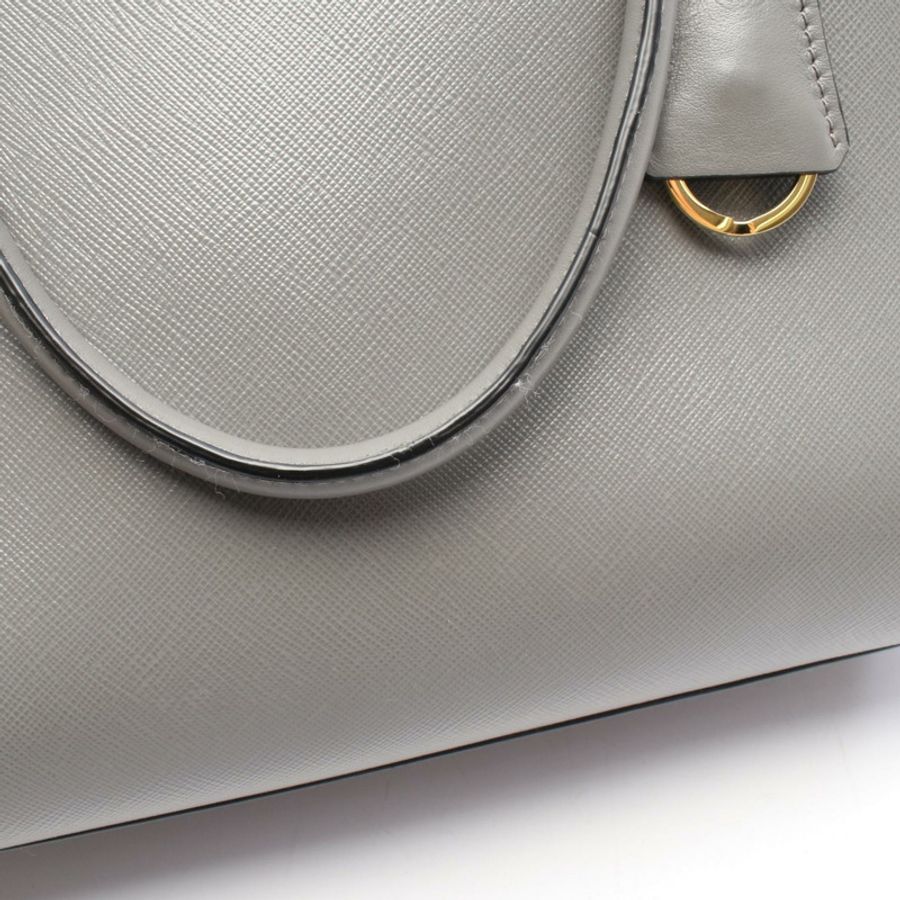 PRADA 灰色二手女士皮革單肩斜挎手提包,帶品牌標誌-4