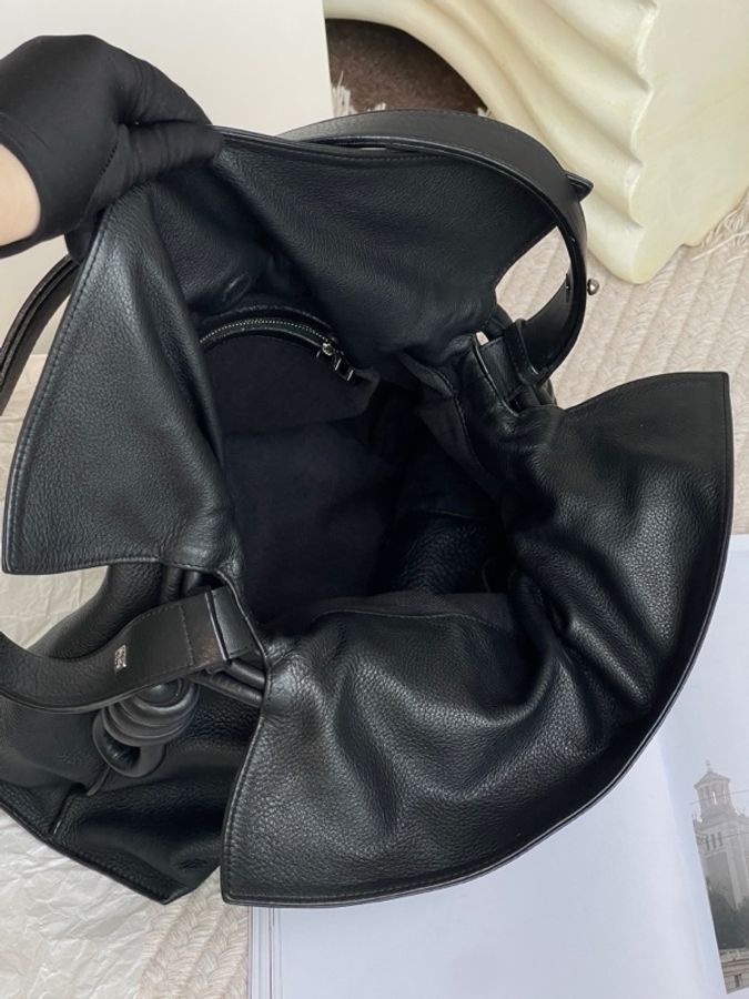 loewe羅意威黑色福袋flamenco大號-8
