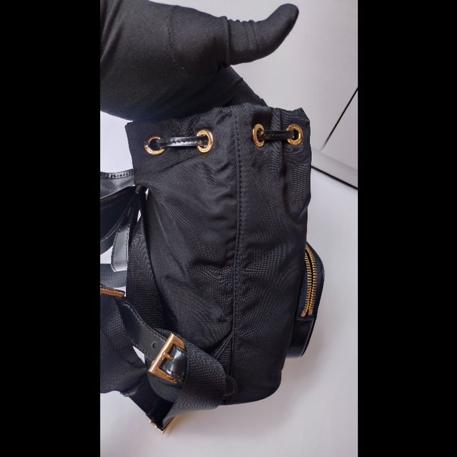 Prada 新款再生尼龍布+皮革黑色後背包-12