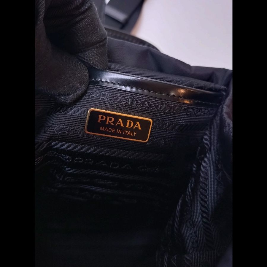 Prada 新款再生尼龍布+皮革黑色後背包-20