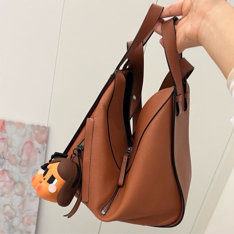 【近新閒置品】Loewe羅意威hammock焦糖色小號經典吊床包單肩斜挎包-8