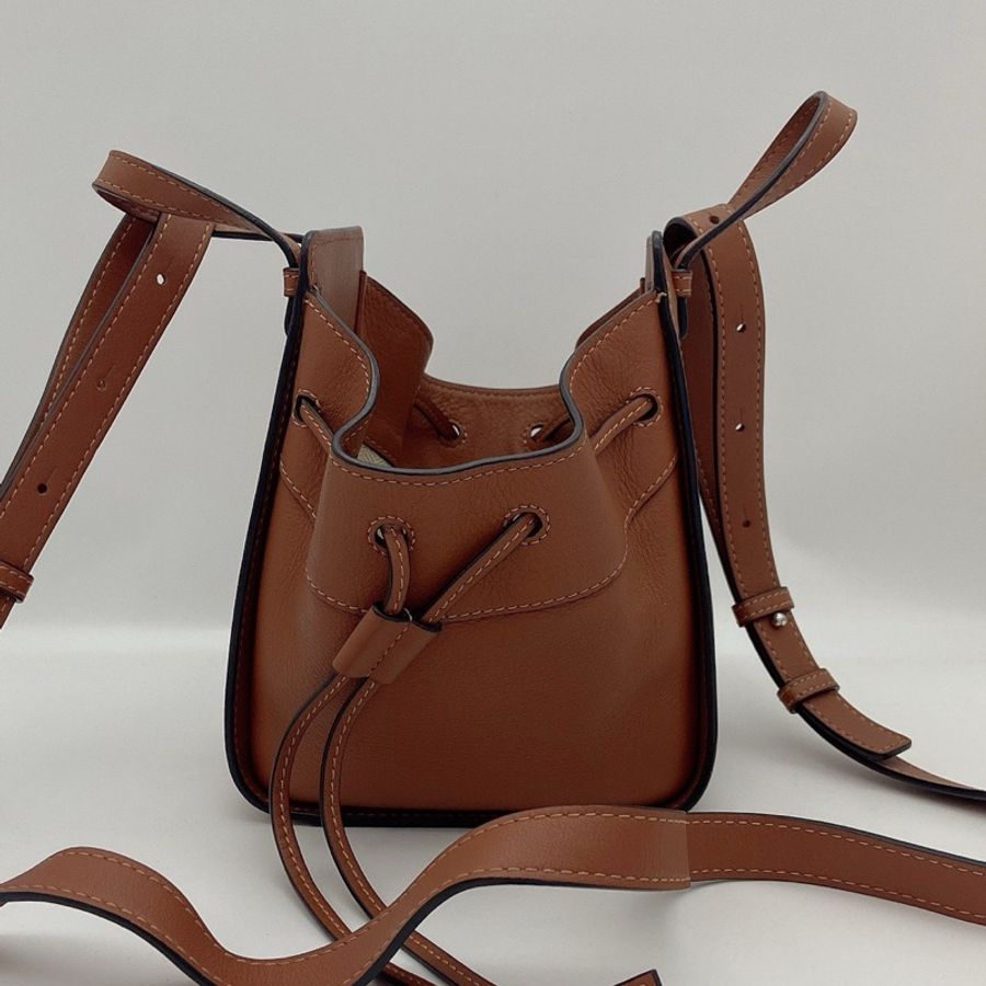 99新LOEWE羅意威 Hammock迷你mini 焦糖色吊床包 尺寸16*10*15-0
