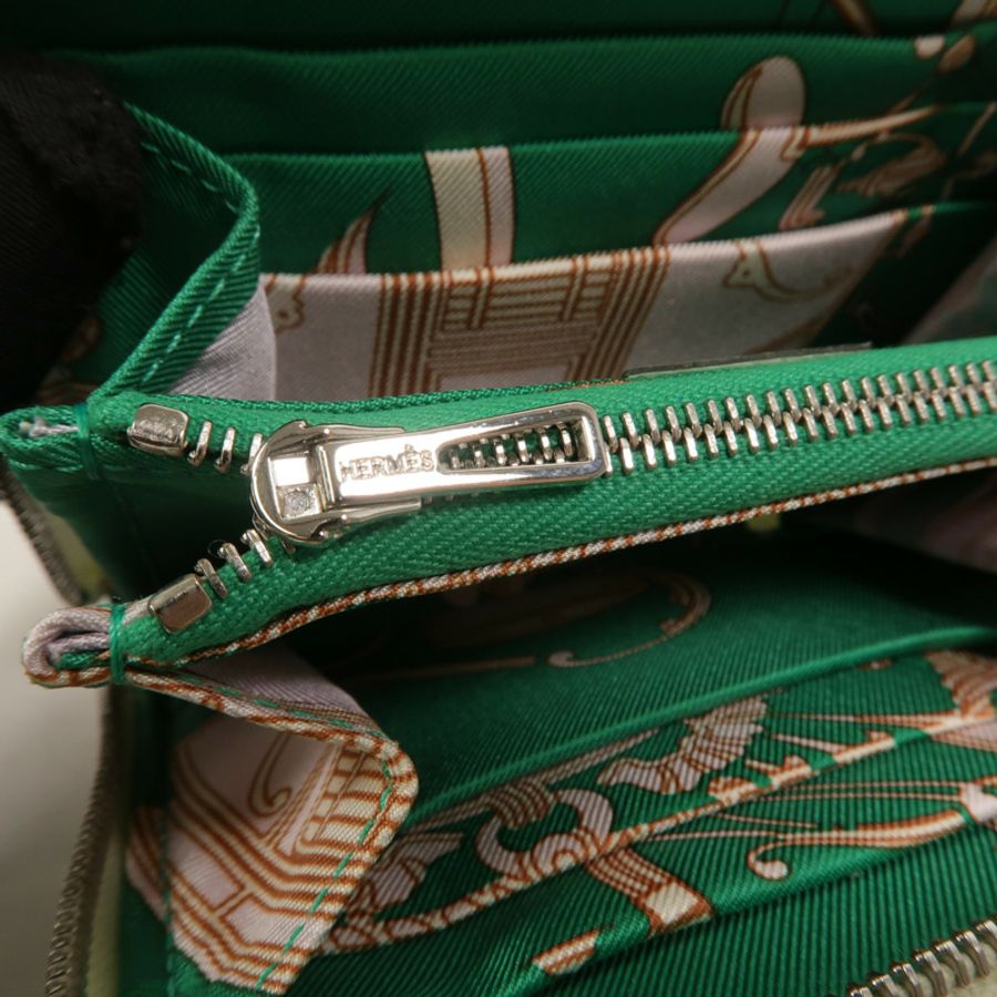 HERMES Epsom皮革Silk In Compact Wallet錢包Vert Fizz-15