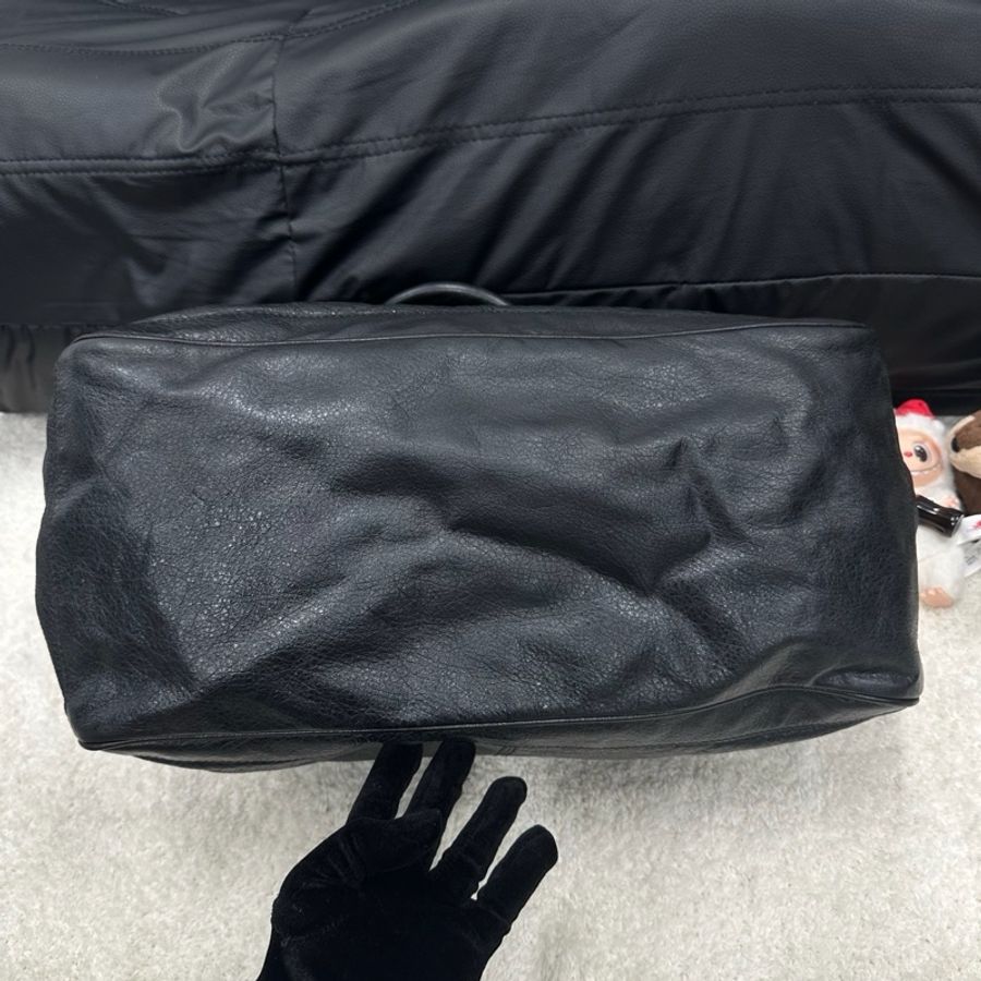 Balenciaga黑色銀釘寬肩帶機車機場包 尺寸:42×32×20cm油蠟皮-7