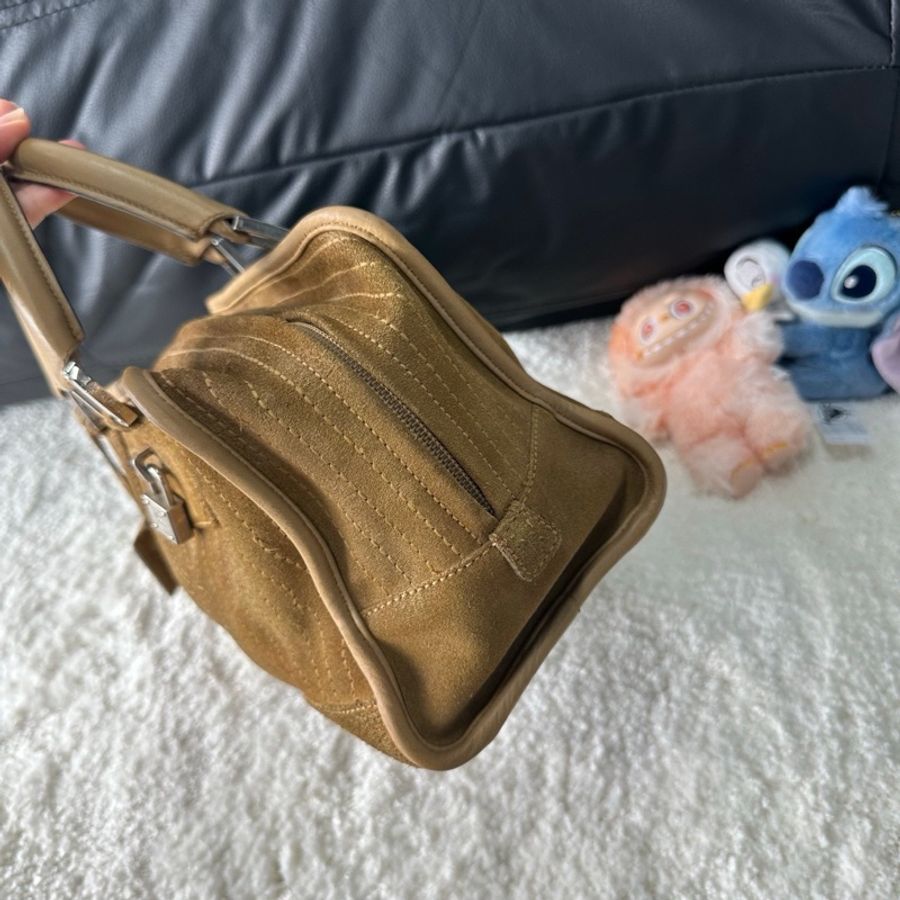 Loewe羅意威 卡其色麂皮拼皮Amazona28手提包 配件:鎖頭 鑰匙都在 尺寸:28×14×17cm-4