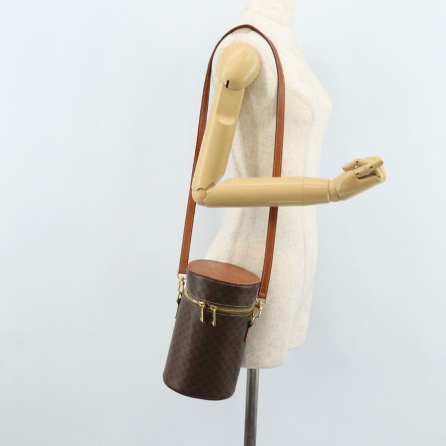 【日本直送】CELINE Macadam帆布肩背包 PVC皮革 棕色 金色 正品 LNZ142A-21