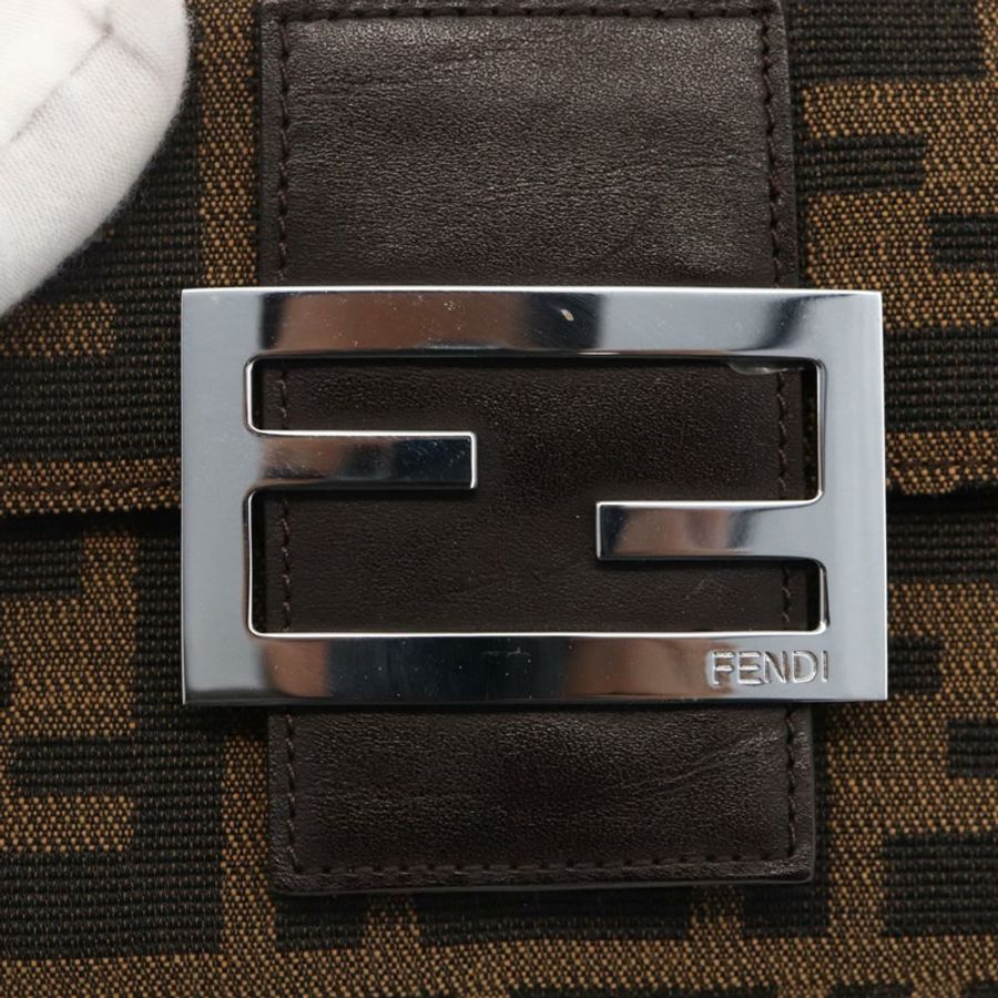 【日本直送】FENDI Zucca 帆布皮夾黑棕色正品 ki6616V-16