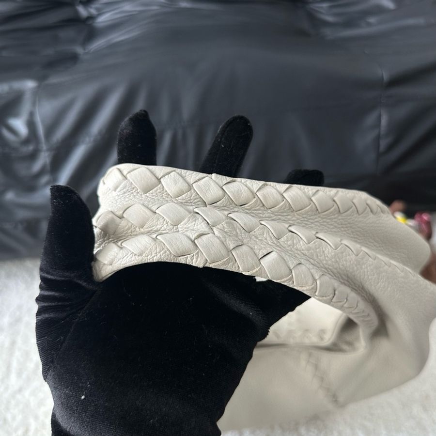 Bottega Veneta 葆蝶家白色和尚 單肩包-6