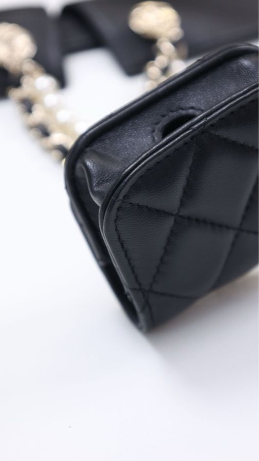 Chanel 22A高级手工坊系列黑金珍珠小羊皮衣领包-22