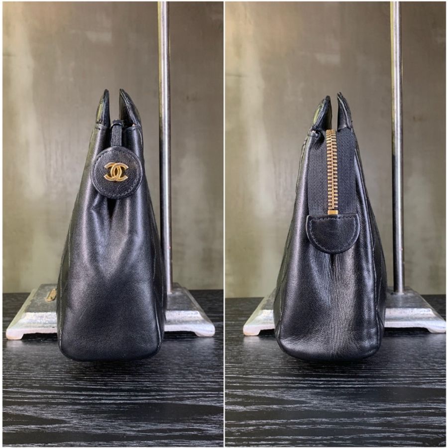 中古香奈兒黑色菱格紋絎縫CC吊墜手拿包 Chanel Vintage Diamond Double Quilted With CC hardware Charm Pouch In Black-2