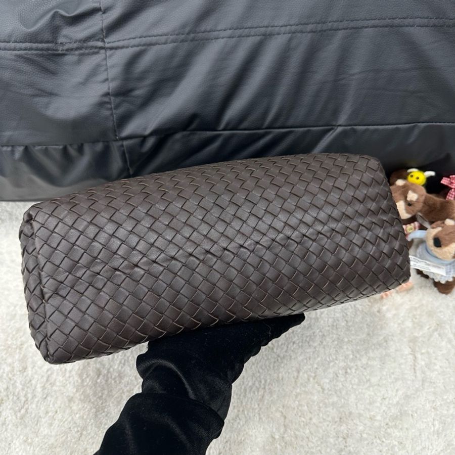 Bottega Veneta 葆蝶家編織烏木色hobo-4