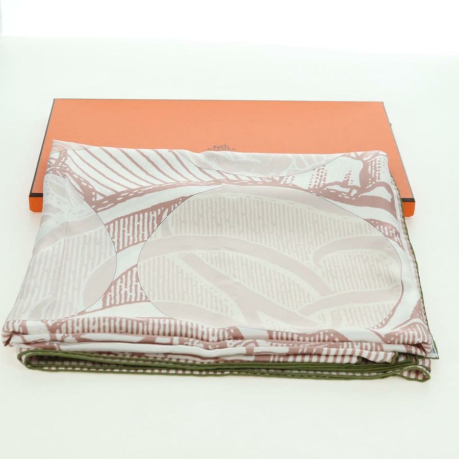 【日本直送】HERMES Carre 140 圍巾「SOITE ET POURSUITE」絲綢粉紅正品 hk3779V-24