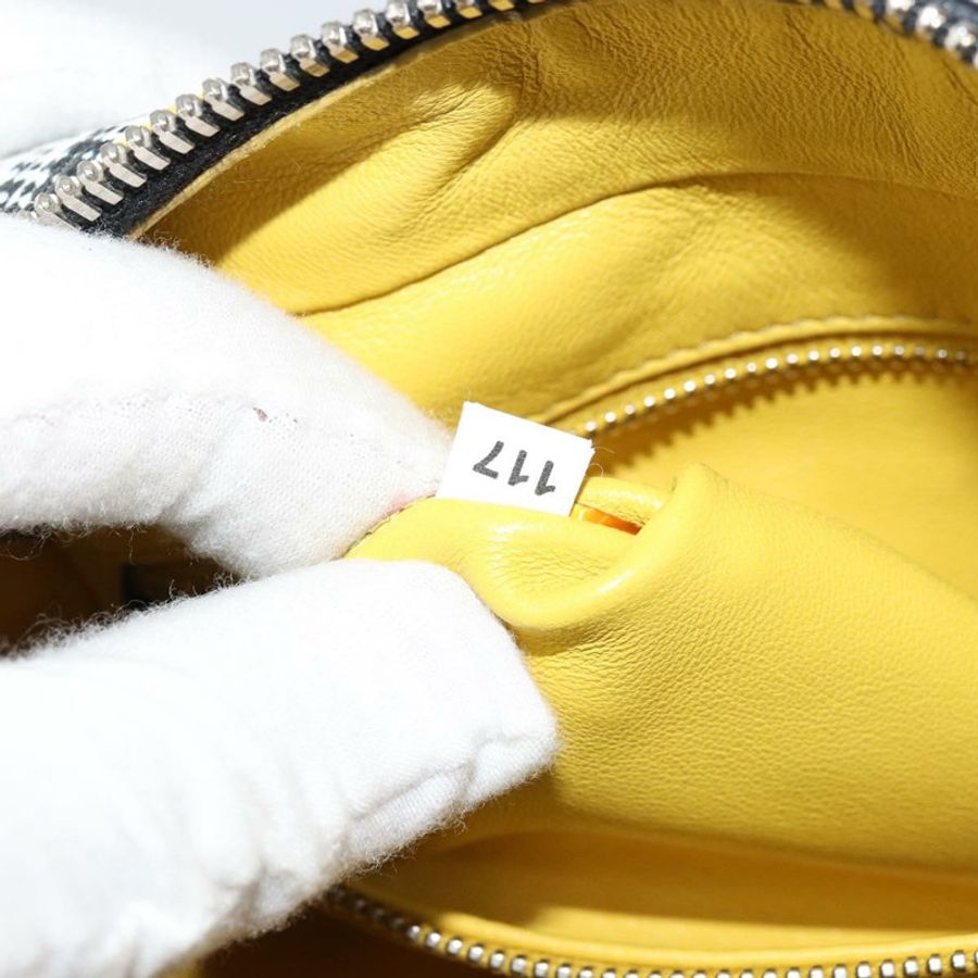 【日本直送】PRADA 鏈條單肩包 皮革 黑色 黃色 正品 ka4328M-9
